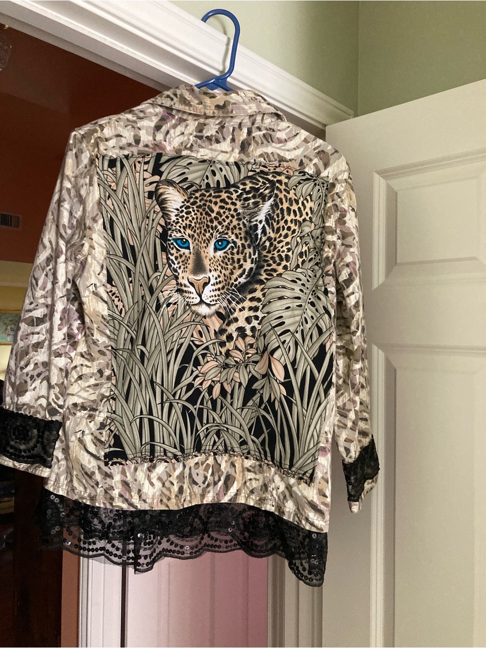 Chico's Neutral and Black Printed Cotton Top